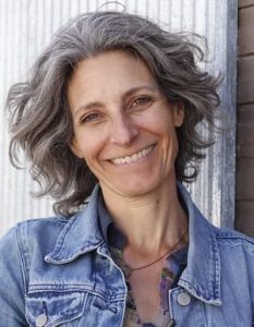 Headshot of Dawn DeAno